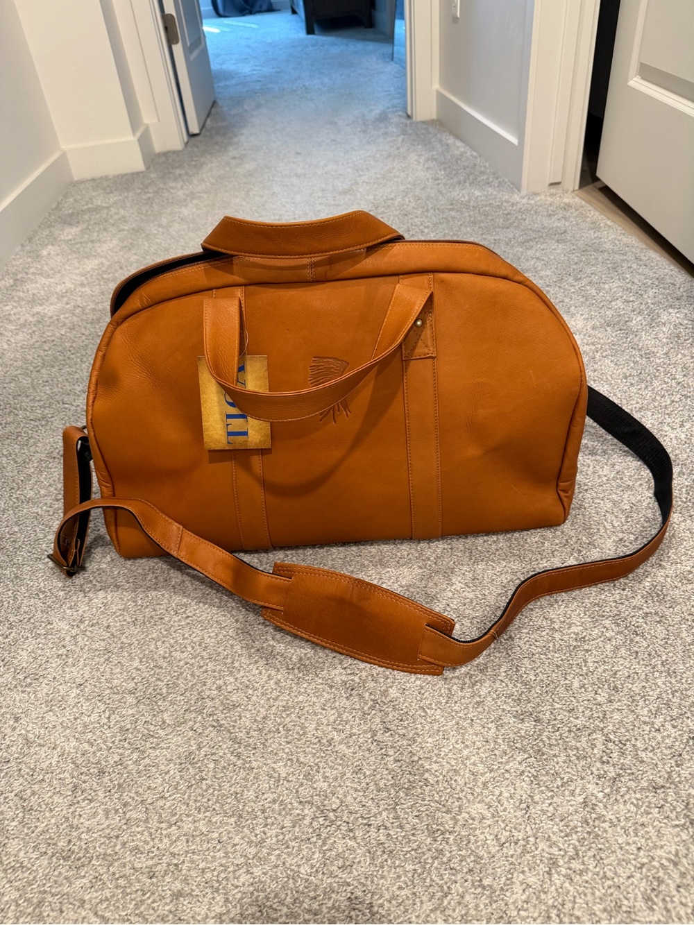 TICA Genuine Leather Weekender Duffle Bag NWT Tan Brown Crossbody Travel Bag